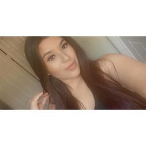 Meet your Posher, Adela